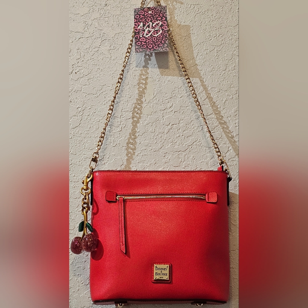 WOMENS L.N. CORAL/ Red DOONEY & BOURKE MEDIUM CROSDBODY WITH GOLD CHAIN STRAP
